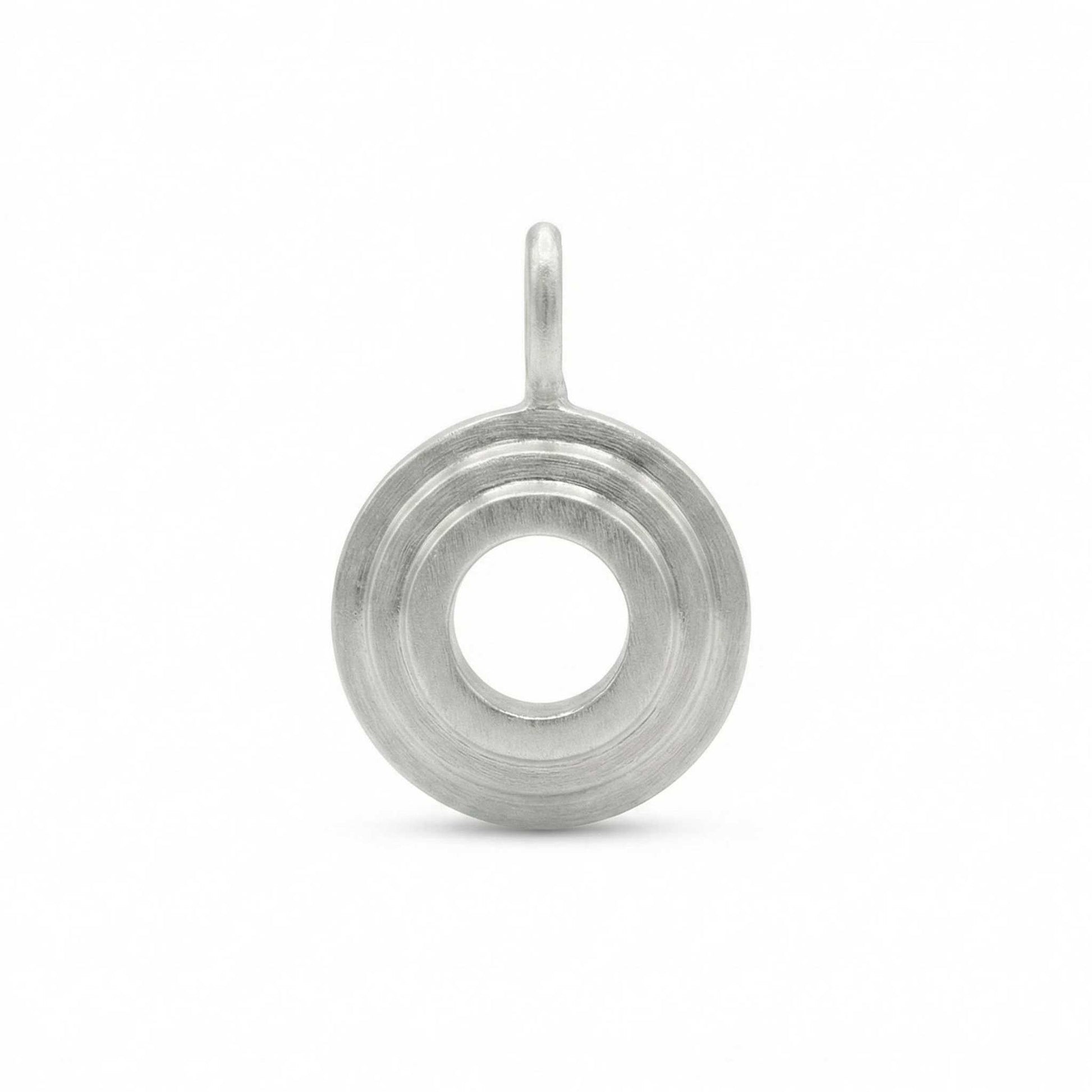 Silver letter 'O'  pendant on a white background
