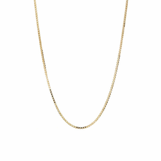 Gold Venezia chain necklace on a white background